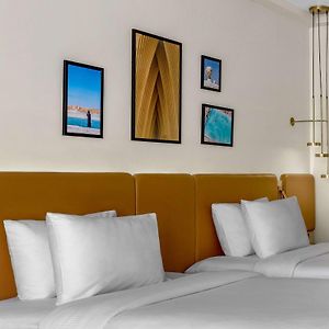 Executive Deluxe Twin Room